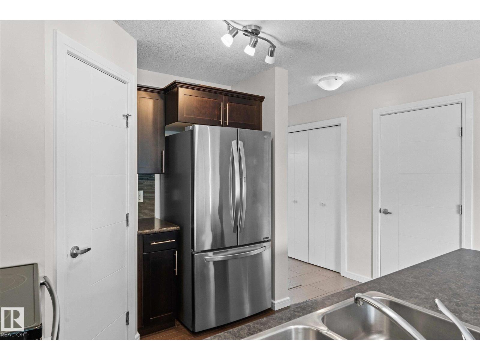 527 Chappelle Dr Sw, Edmonton, Alberta  T6W 2B4 - Photo 11 - E4459897