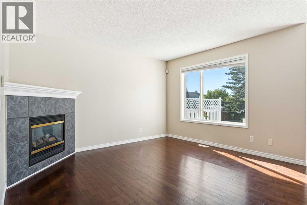 73 Rocky Ridge Heath Nw, Calgary, Alberta  T3G 4Z7 - Photo 5 - A2260611