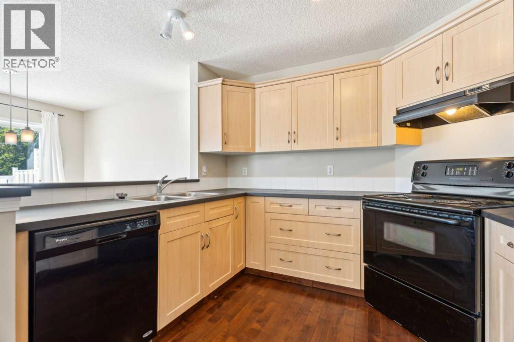 73 Rocky Ridge Heath Nw, Calgary, Alberta  T3G 4Z7 - Photo 9 - A2260611