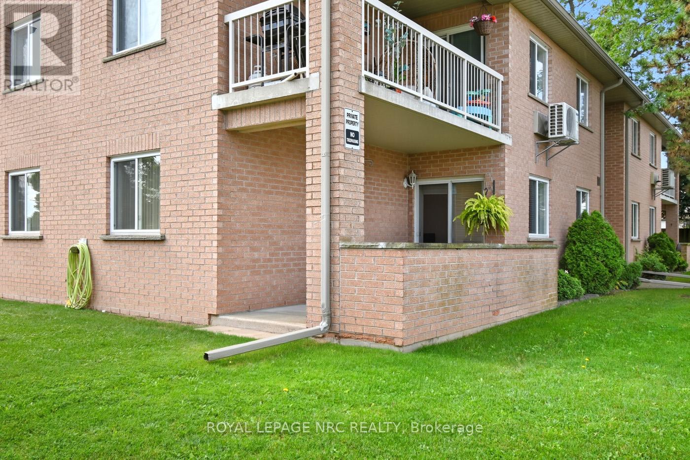 9 - 117 Willson Road, Welland (Prince Charles), Ontario  L3C 2T4 - Photo 6 - X12430981