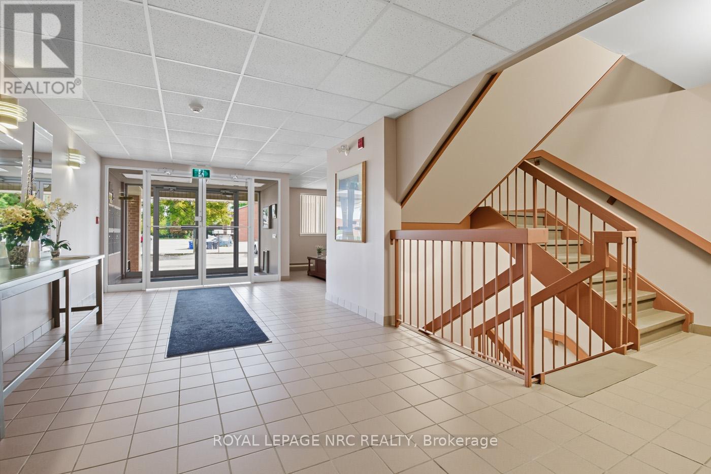 9 - 117 Willson Road, Welland (Prince Charles), Ontario  L3C 2T4 - Photo 8 - X12430981