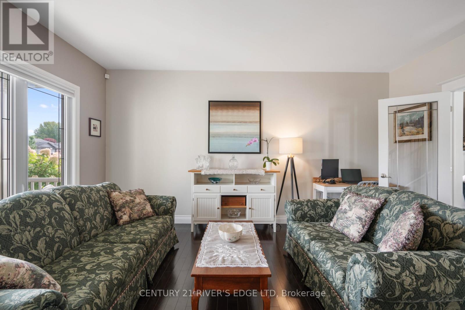414 Brock Street, Brockville, Ontario  K6V 7A1 - Photo 8 - X12430980