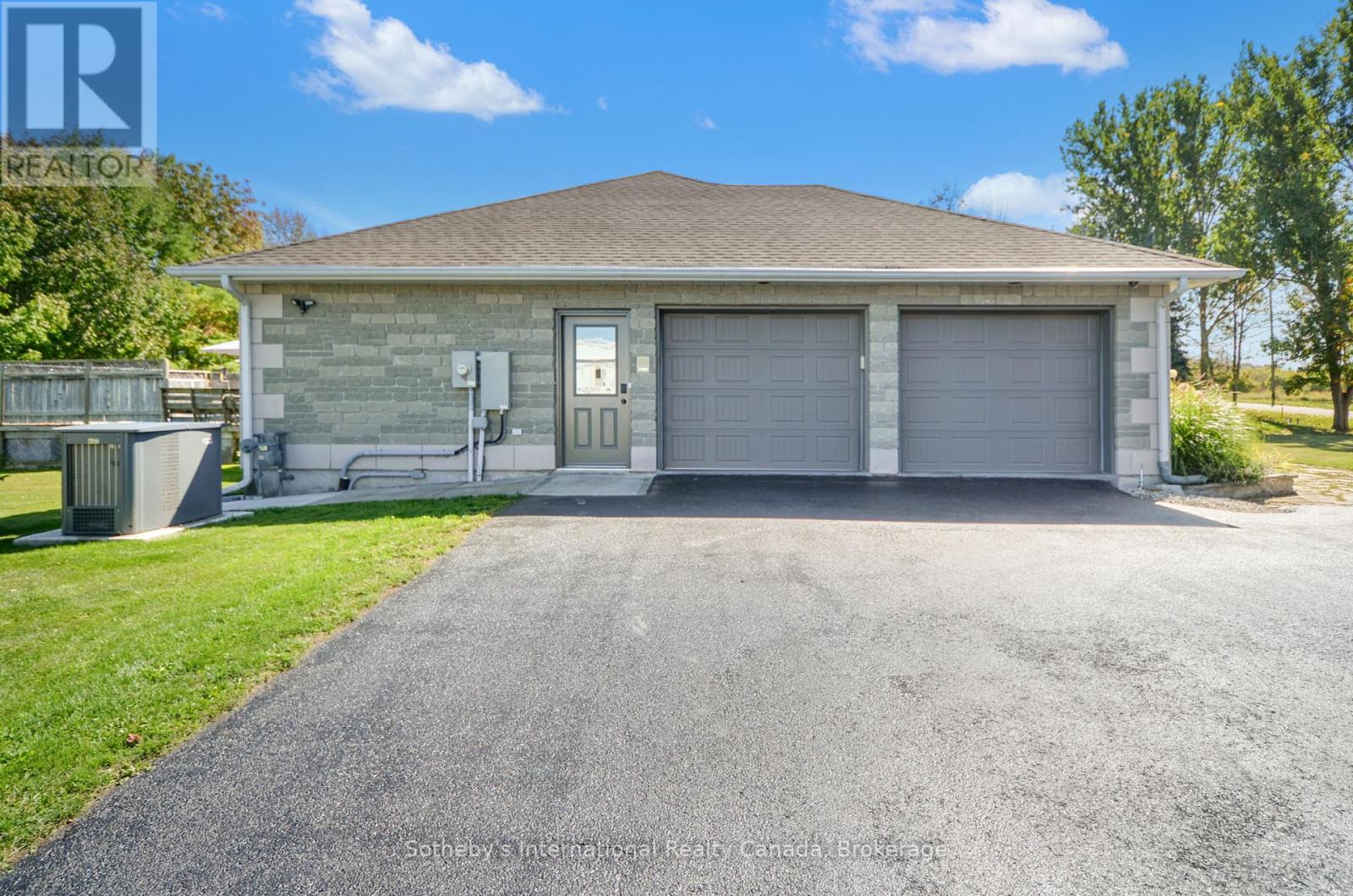 447 Union Street, Meaford, Ontario  N4L 1W7 - Photo 11 - X12430978