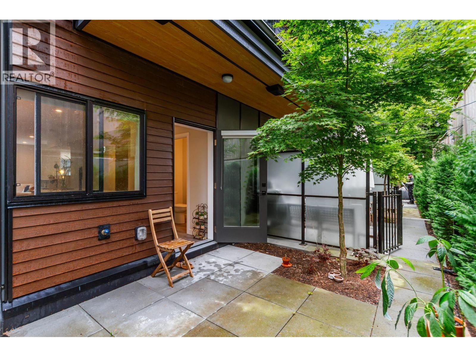 19 50 Seaview Drive, Port Moody, British Columbia  V3H 0N2 - Photo 1 - R3018690