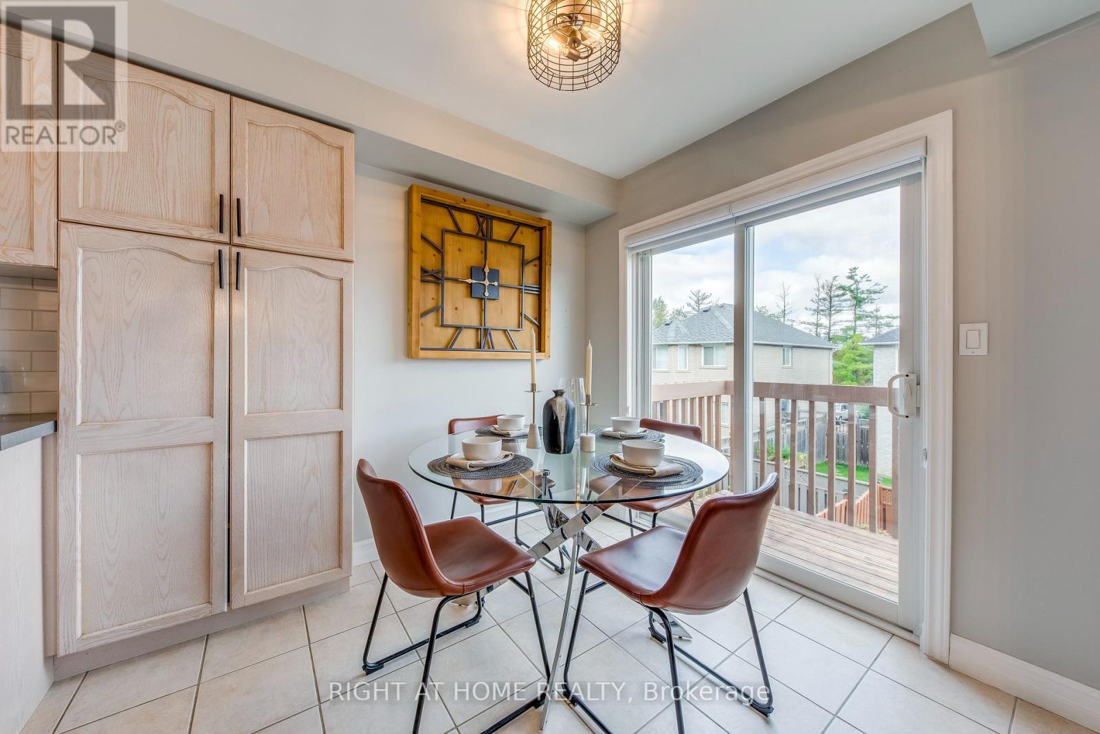 1406 Forest Street, Innisfil, Ontario  L9S 4Y4 - Photo 11 - N12427992