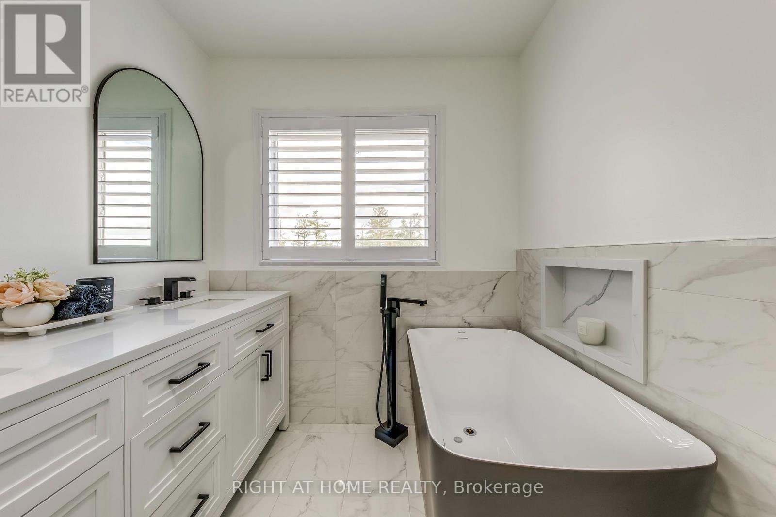 1406 Forest Street, Innisfil, Ontario  L9S 4Y4 - Photo 21 - N12427992