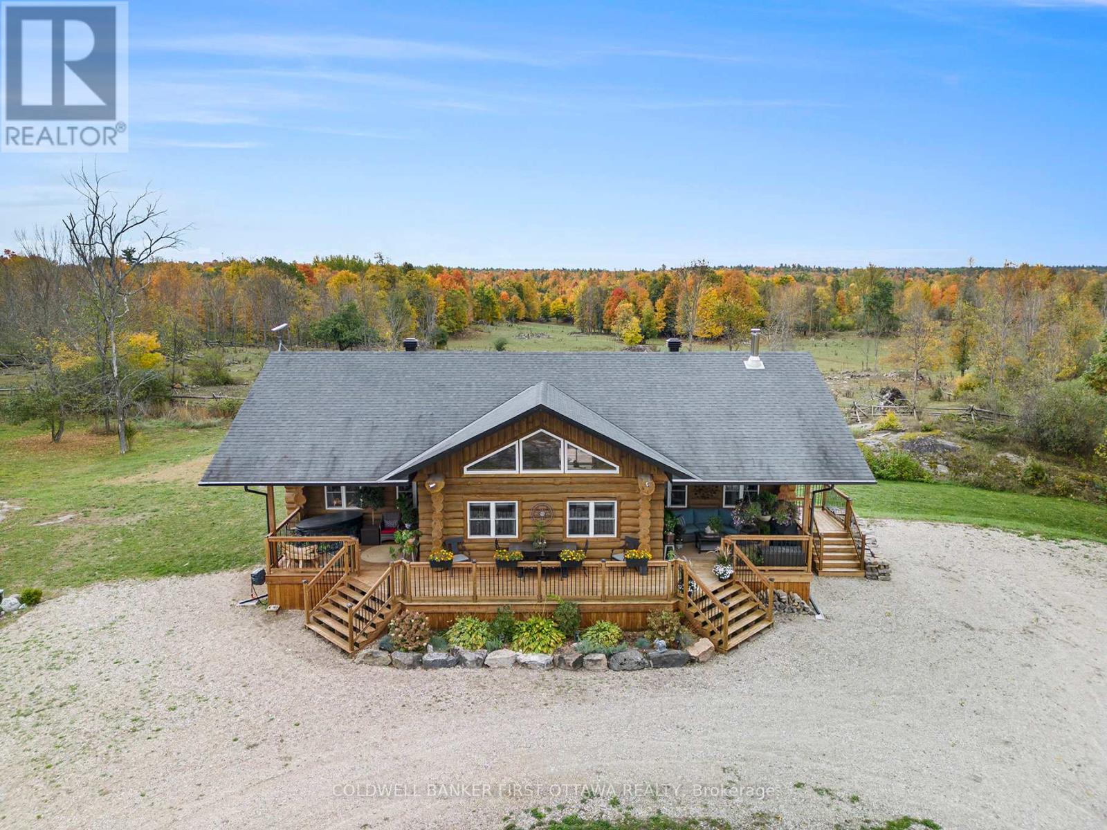 473 ENNIS ROAD, Tay Valley, Ontario