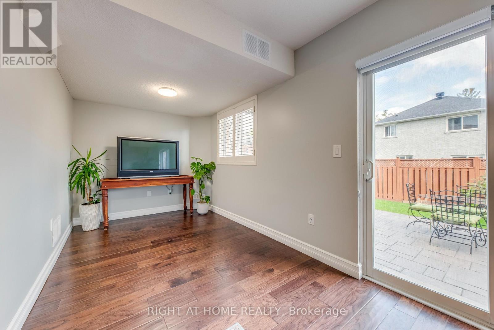1406 Forest Street, Innisfil, Ontario  L9S 4Y4 - Photo 33 - N12427992