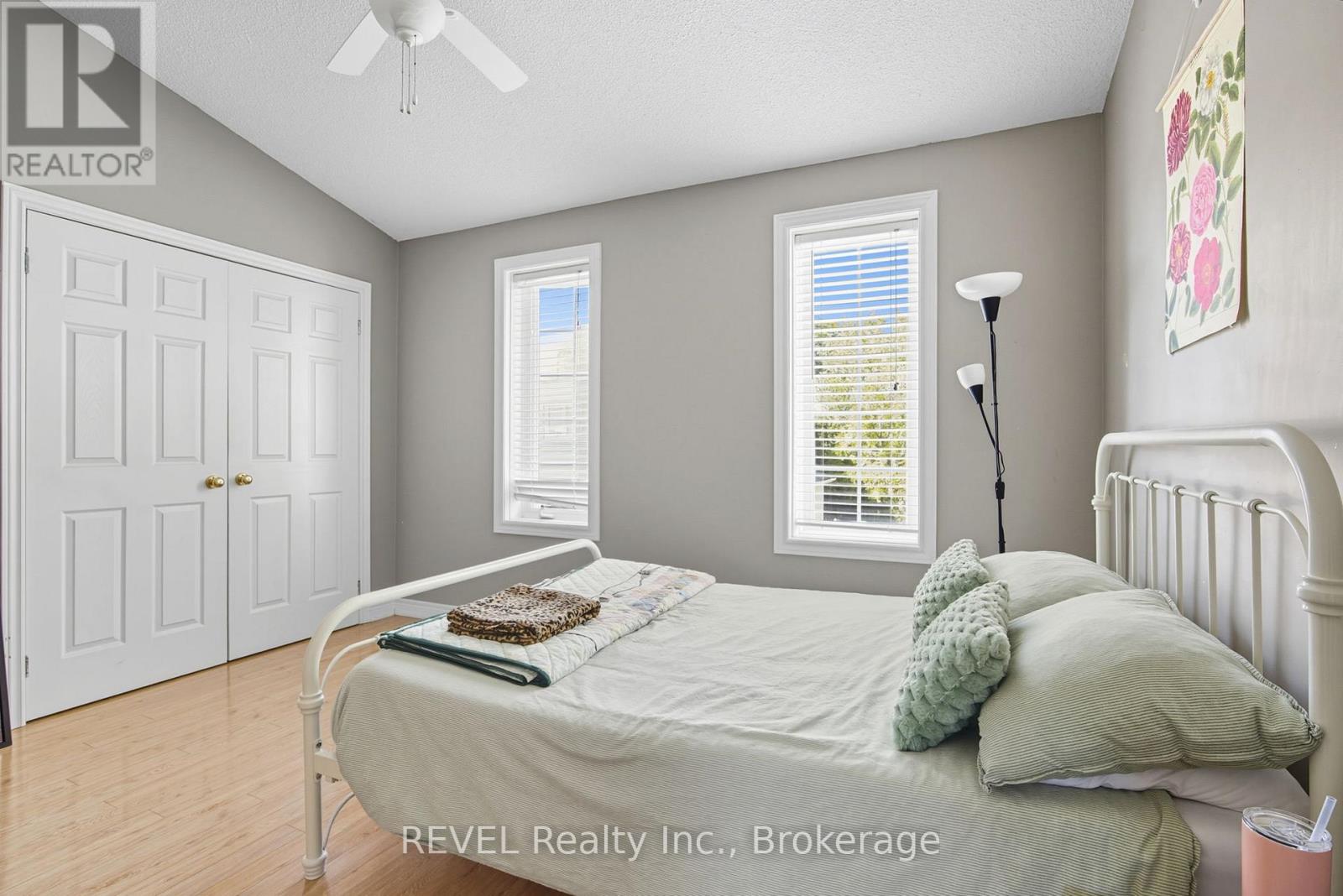 72 & 74 Merritt Street, St. Catharines (Burleigh Hill), Ontario  L2T 1J5 - Photo 26 - X12430989