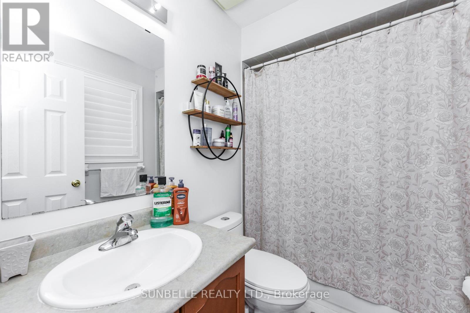 38 Sunny Glen Crescent, Brampton, Ontario  L7A 2C6 - Photo 23 - W12430765