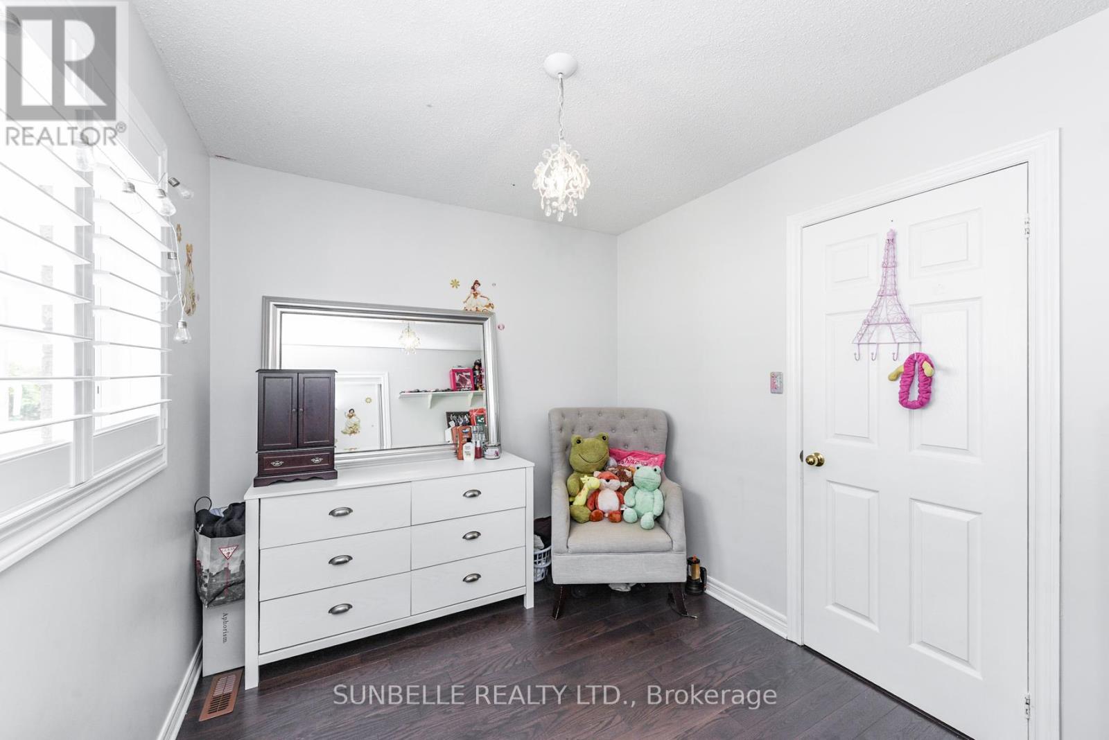 38 Sunny Glen Crescent, Brampton, Ontario  L7A 2C6 - Photo 27 - W12430765