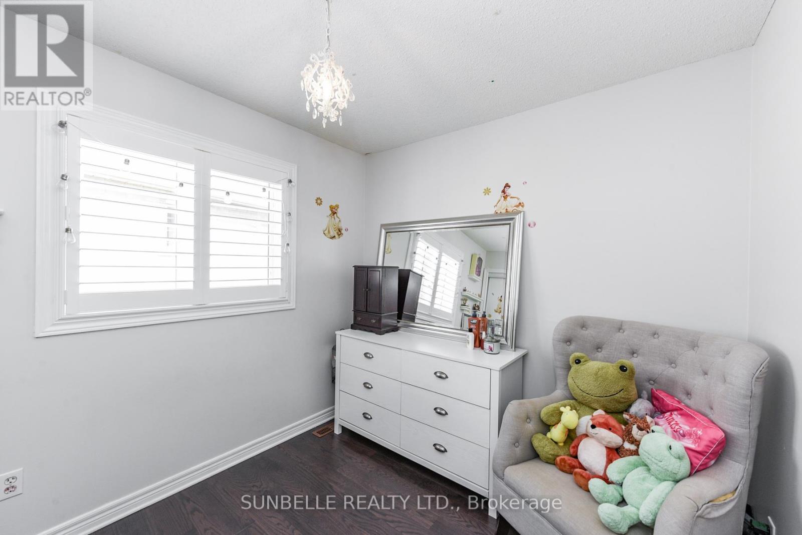 38 Sunny Glen Crescent, Brampton, Ontario  L7A 2C6 - Photo 28 - W12430765