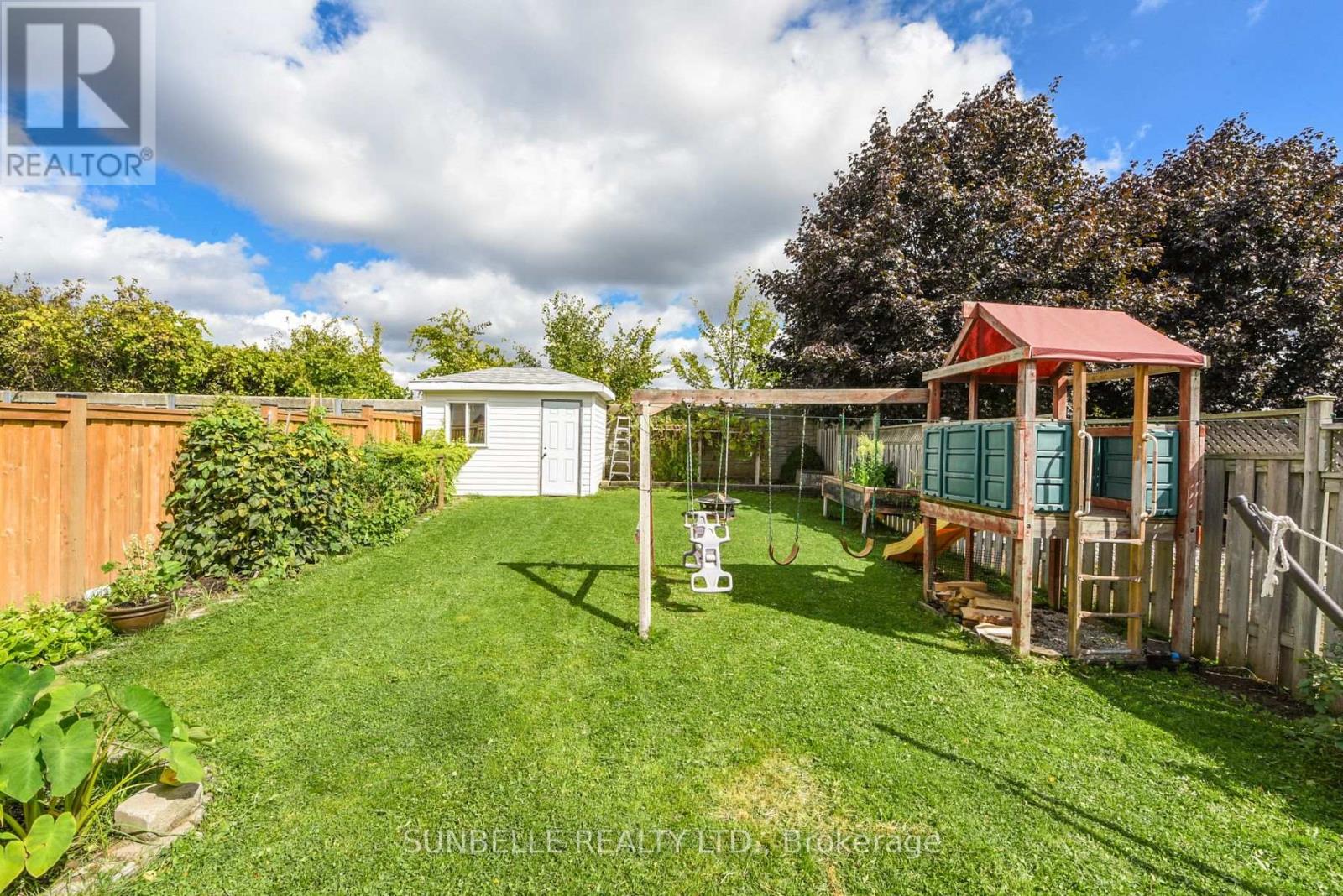 38 Sunny Glen Crescent, Brampton, Ontario  L7A 2C6 - Photo 43 - W12430765