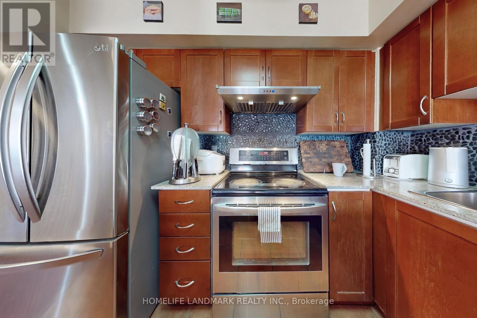 310 - 60 Joe Shuster Way, Toronto, Ontario  M6K 1Y8 - Photo 6 - W12430985