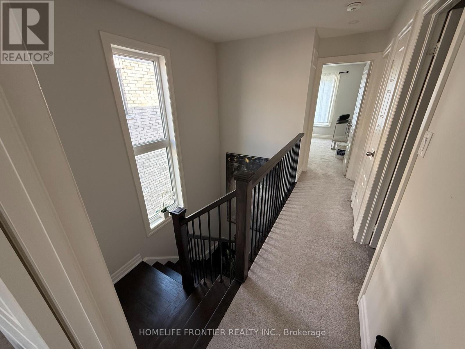 Main - 30 Vantage Loop Avenue, Newmarket, Ontario  L3X 0K6 - Photo 14 - N12413970