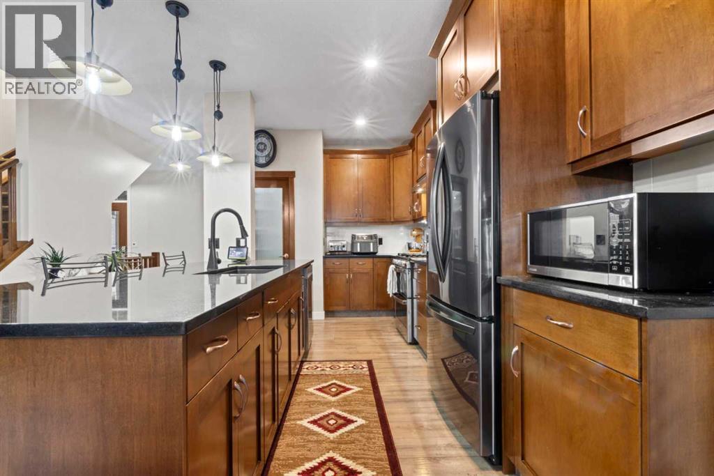 36 Cranarch Bay, Calgary, Alberta  T3M 0W6 - Photo 11 - A2260613
