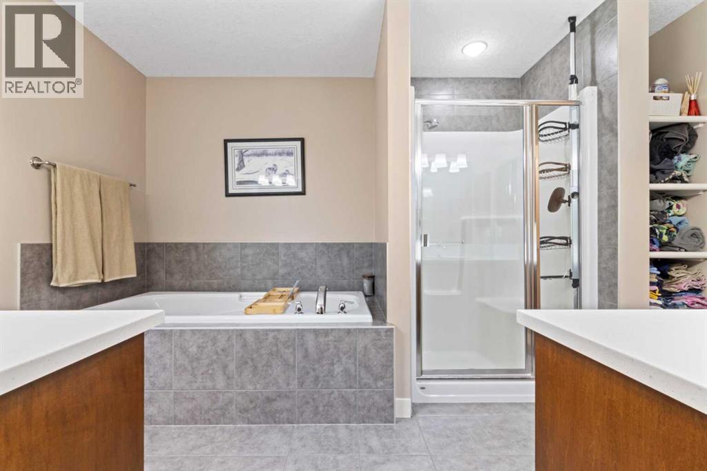 36 Cranarch Bay, Calgary, Alberta  T3M 0W6 - Photo 22 - A2260613