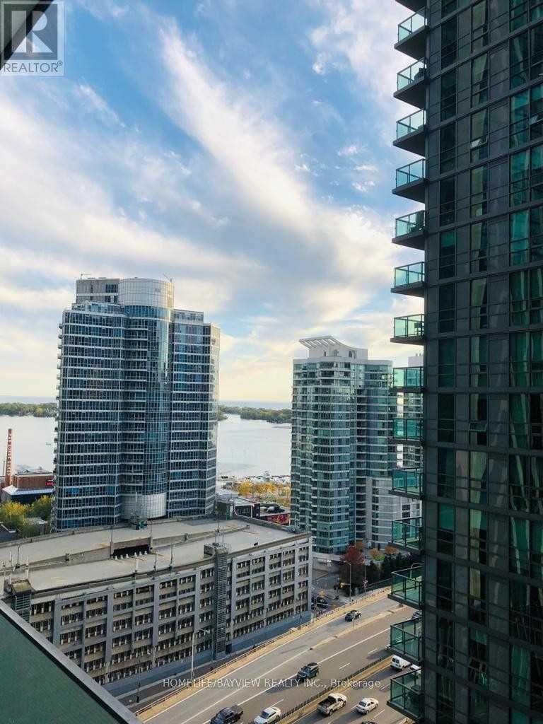 1605 - 12 York Street, Toronto, Ontario  M5J 2Z2 - Photo 2 - C12430995