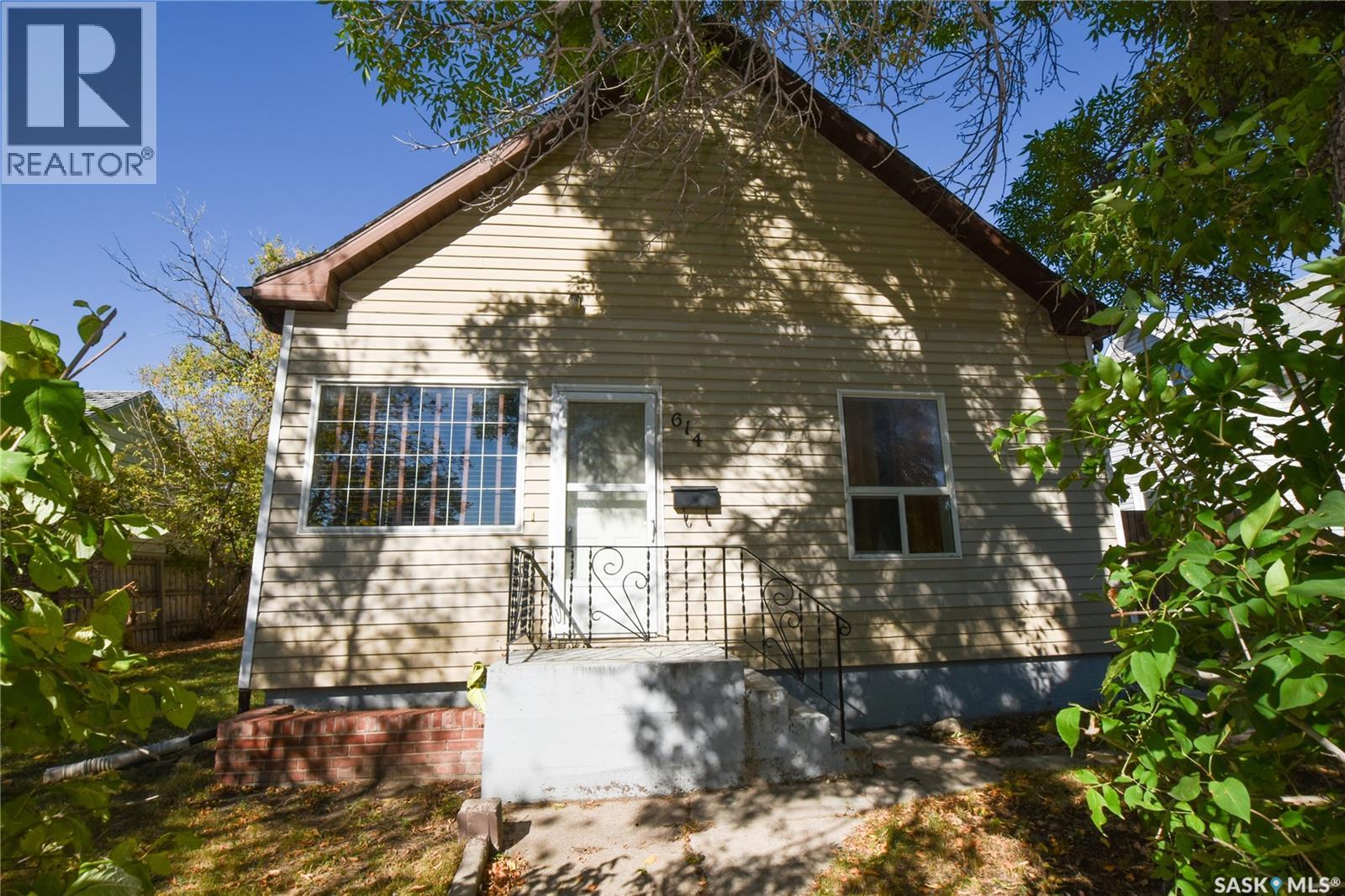 614 Ominica STREET E, Moose Jaw, Saskatchewan