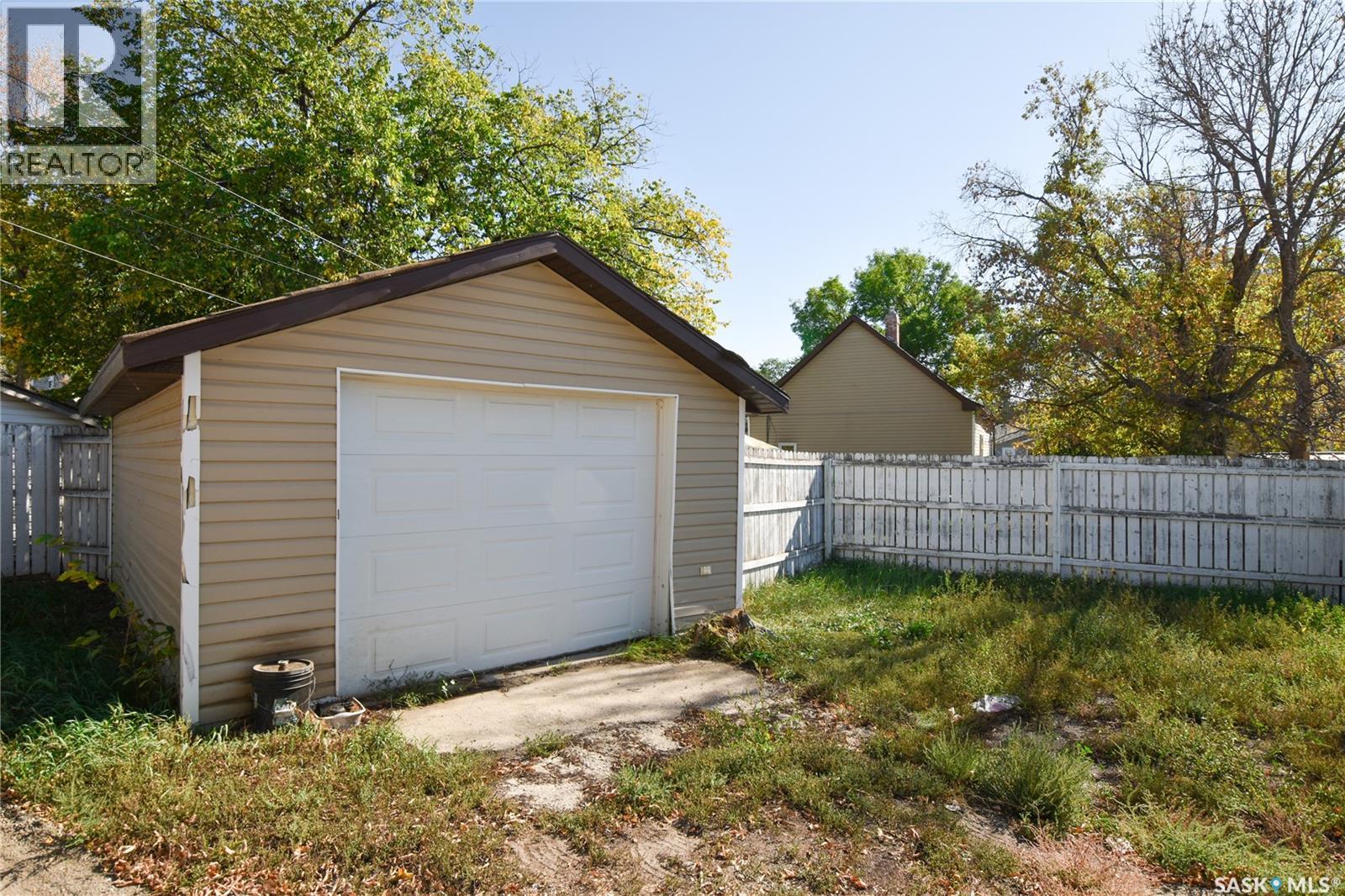 614 Ominica Street E, Moose Jaw, Saskatchewan  S6H 0H5 - Photo 32 - SK019542
