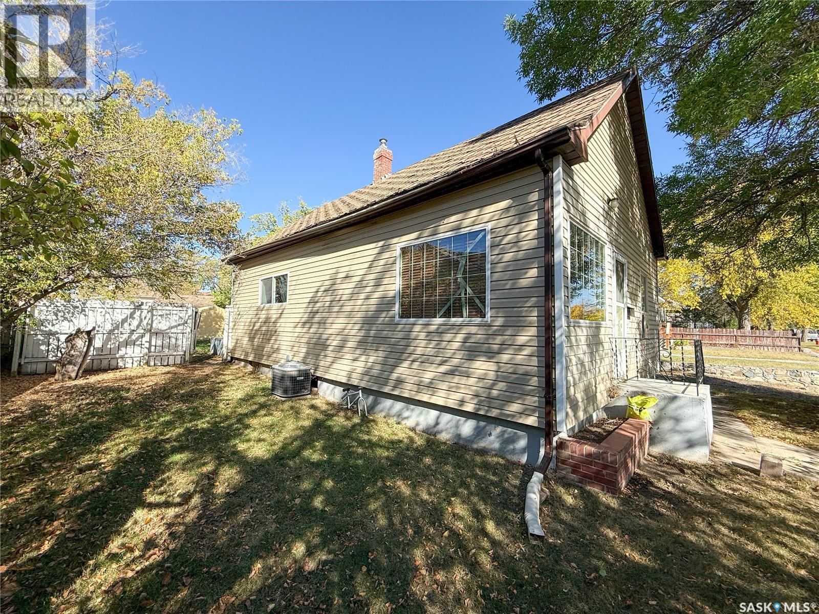 614 Ominica Street E, Moose Jaw, Saskatchewan  S6H 0H5 - Photo 33 - SK019542