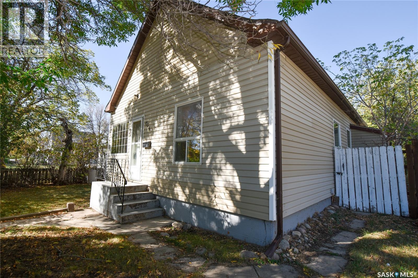 614 Ominica Street E, Moose Jaw, Saskatchewan  S6H 0H5 - Photo 35 - SK019542