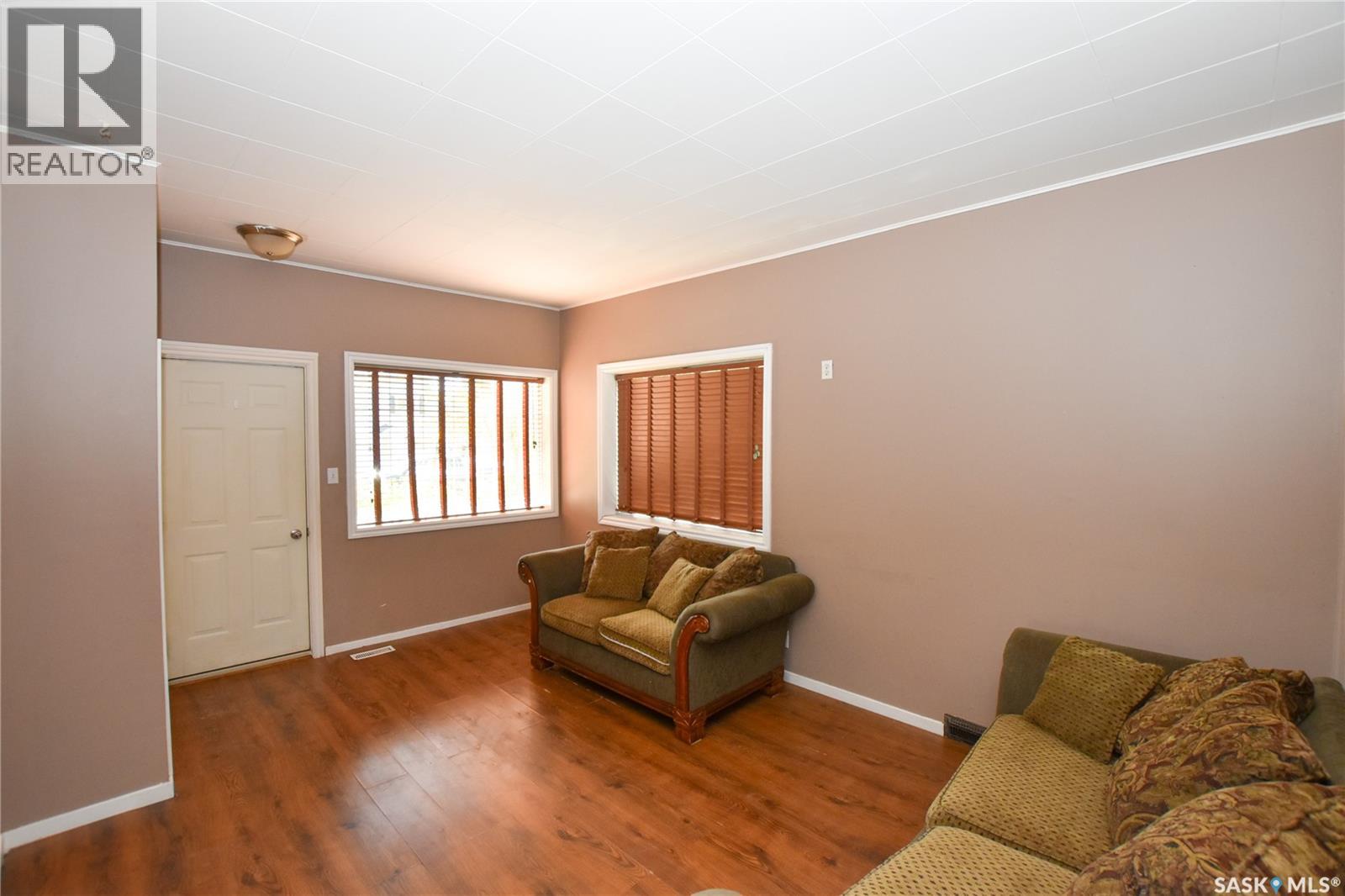 614 Ominica Street E, Moose Jaw, Saskatchewan  S6H 0H5 - Photo 4 - SK019542