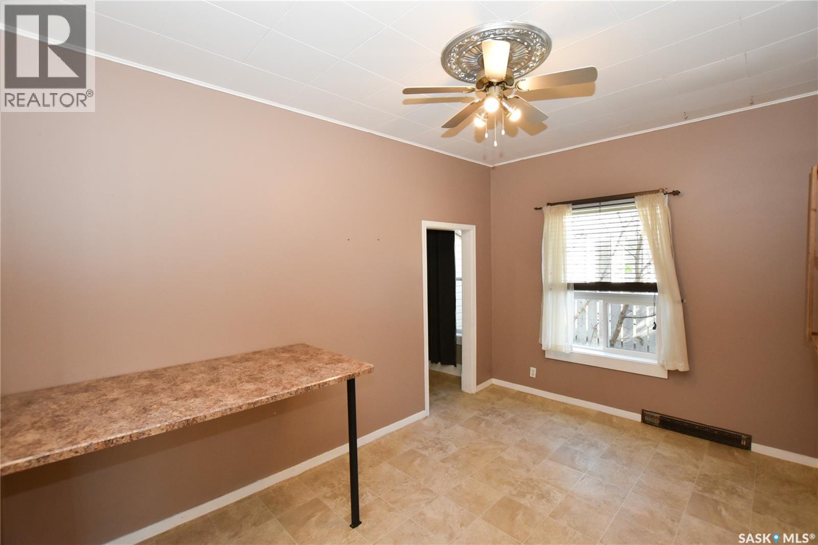 614 Ominica Street E, Moose Jaw, Saskatchewan  S6H 0H5 - Photo 8 - SK019542