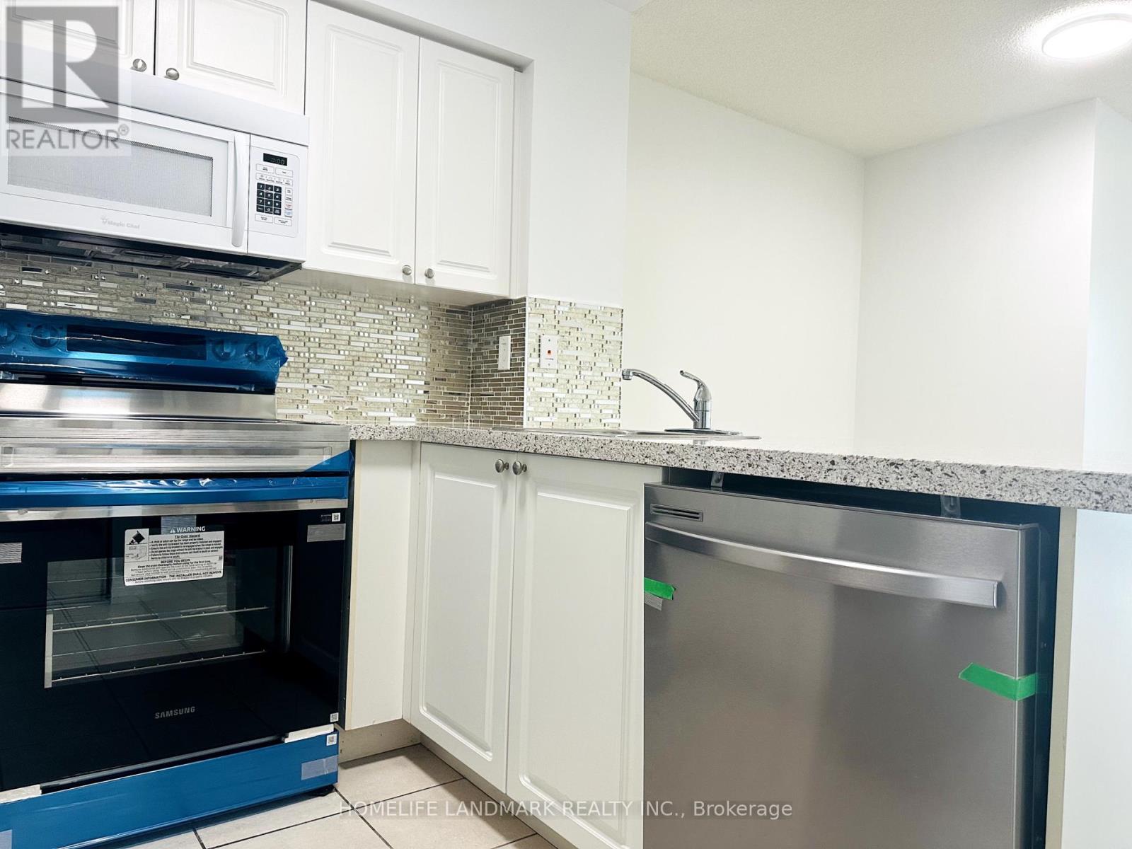 2306 - 28 Harrison Garden Boulevard, Toronto, Ontario  M2N 7B5 - Photo 15 - C12429950