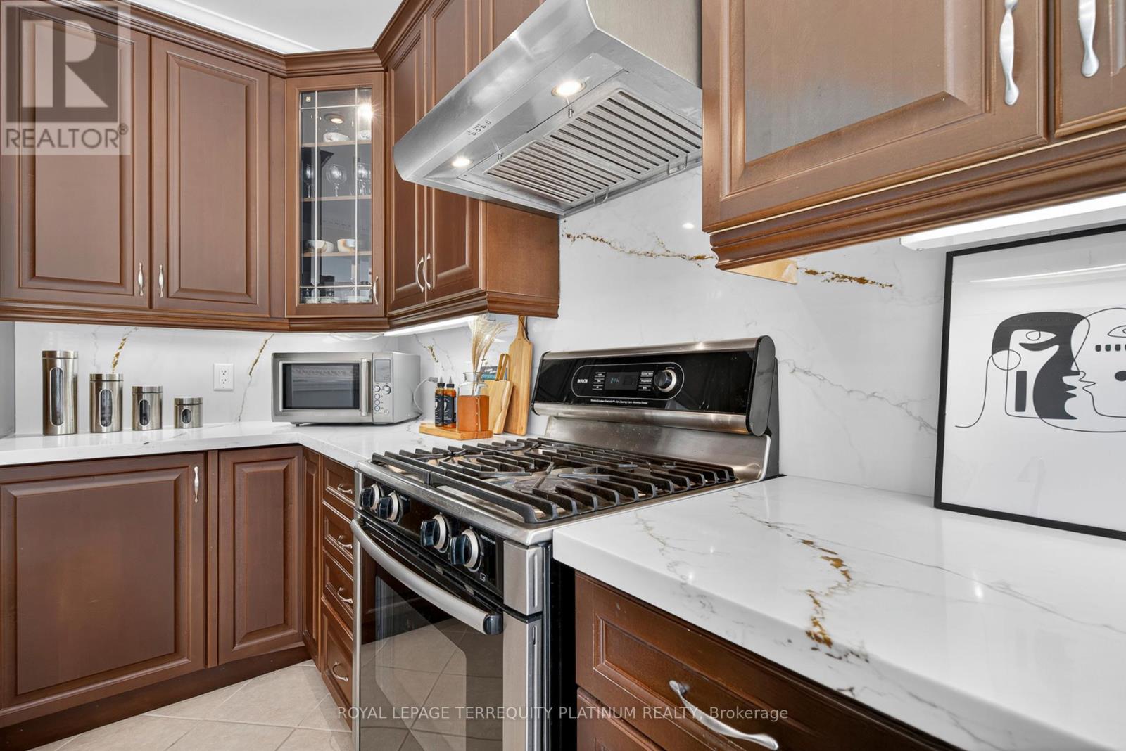 9 Maraca Drive, Richmond Hill, Ontario  L4S 0A3 - Photo 11 - N12418811