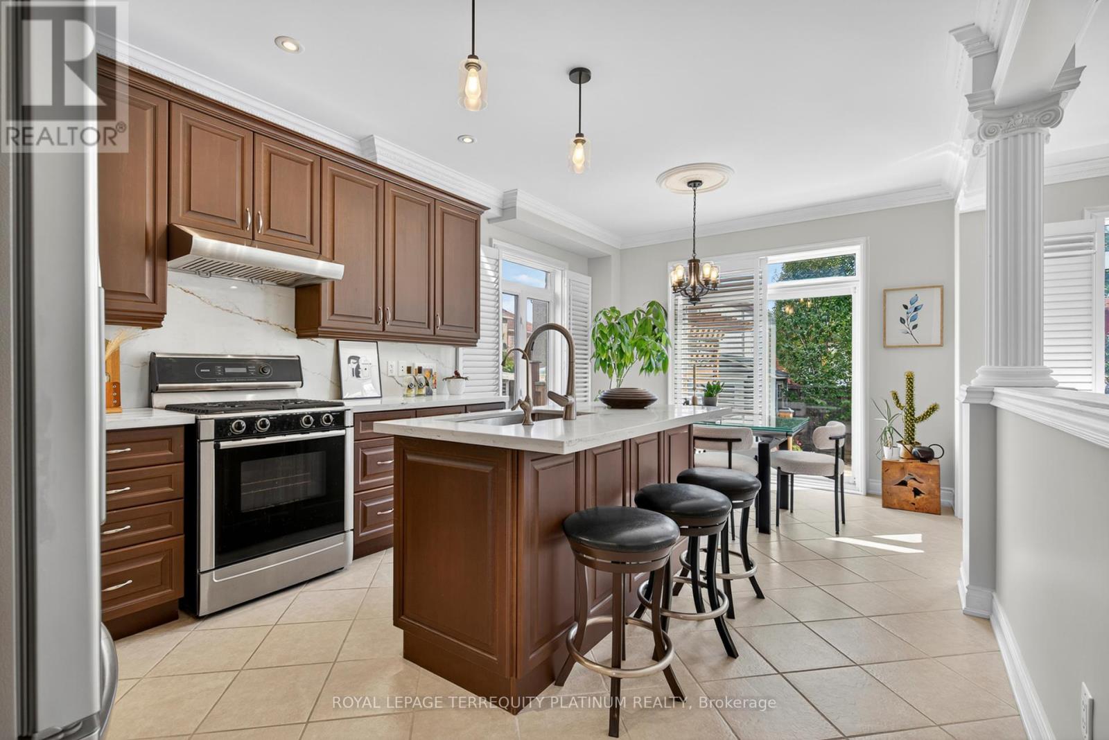 9 Maraca Drive, Richmond Hill, Ontario  L4S 0A3 - Photo 8 - N12418811