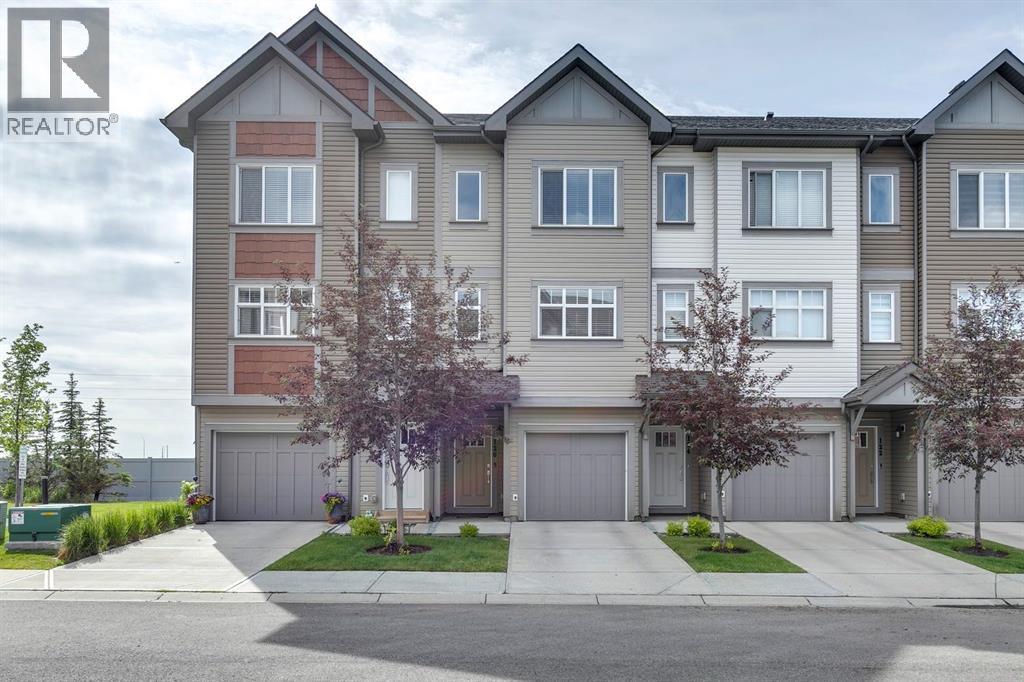 126 Copperstone Villas SE, Calgary, Alberta
