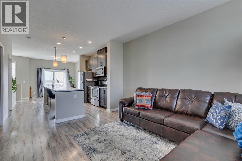 126 Copperstone Villas Se, Calgary, Alberta  T2Z 5E3 - Photo 6 - A2260615