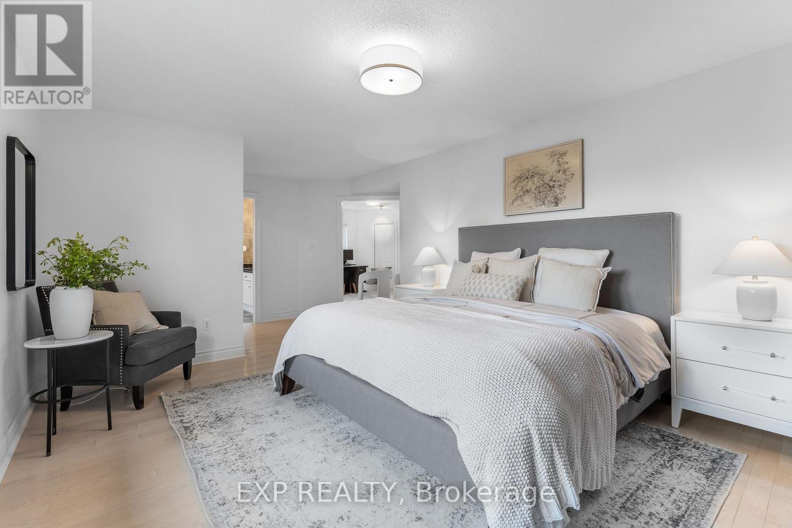 2000 Peak Place, Oakville, Ontario  L6H 5T2 - Photo 18 - W12431000