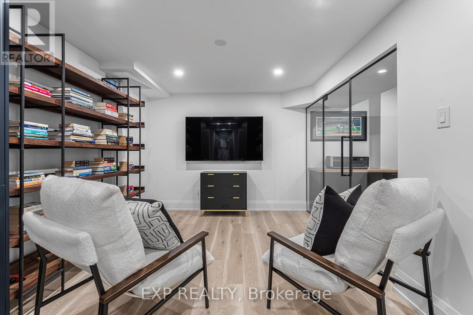 2000 Peak Place, Oakville, Ontario  L6H 5T2 - Photo 33 - W12431000