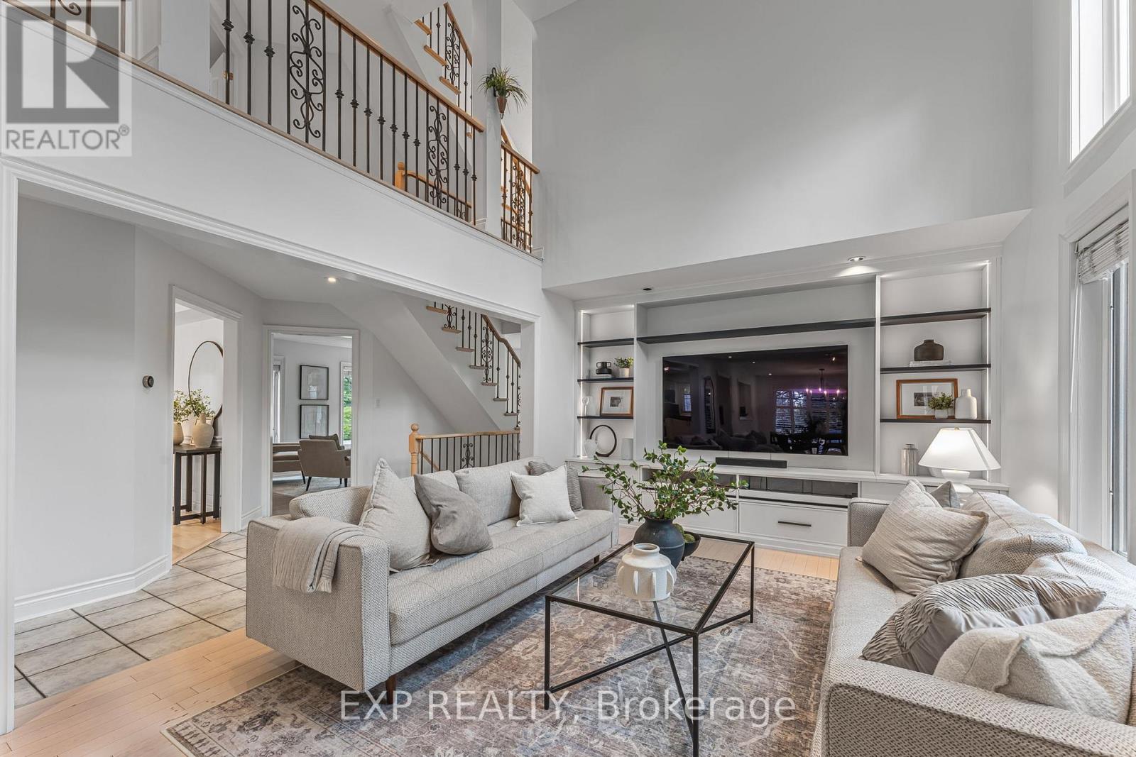 2000 Peak Place, Oakville, Ontario  L6H 5T2 - Photo 5 - W12431000