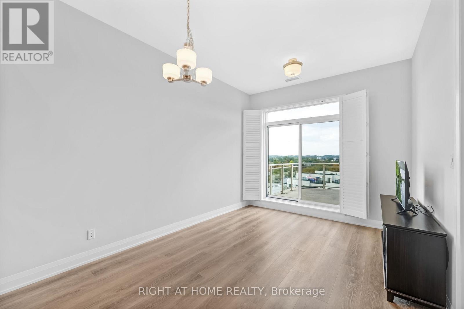 704a - 15277 Yonge Street, Aurora, Ontario  L4G 1Y3 - Photo 13 - N12401128