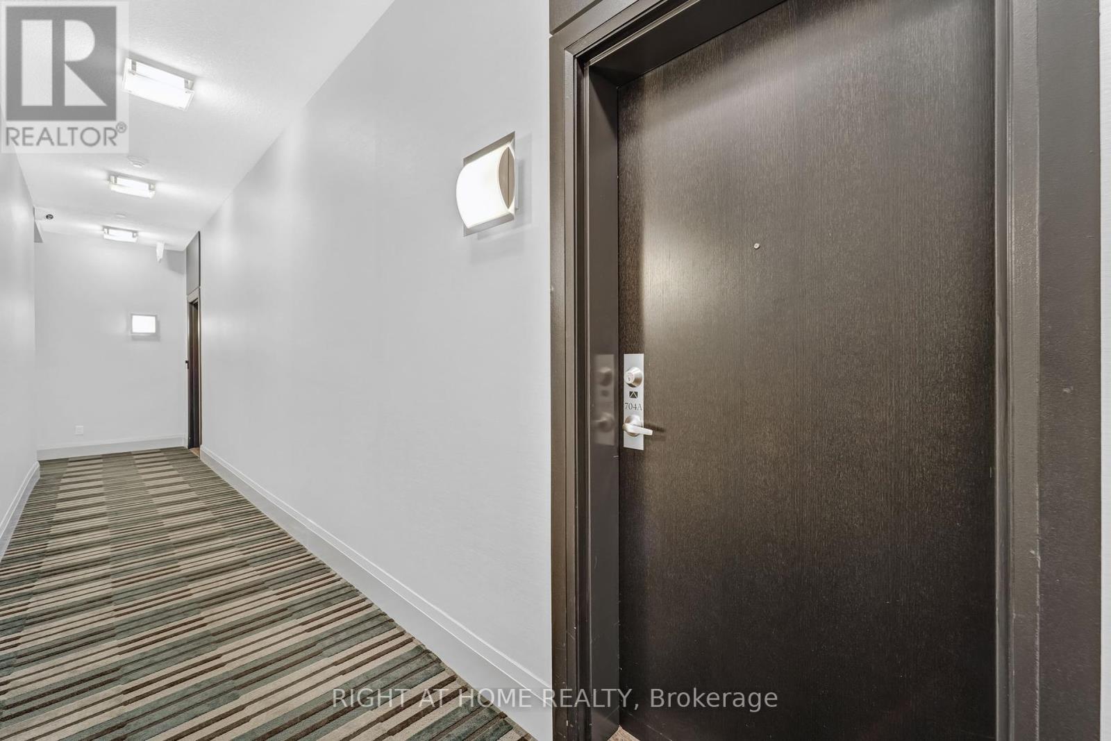 704a - 15277 Yonge Street, Aurora, Ontario  L4G 1Y3 - Photo 6 - N12401128