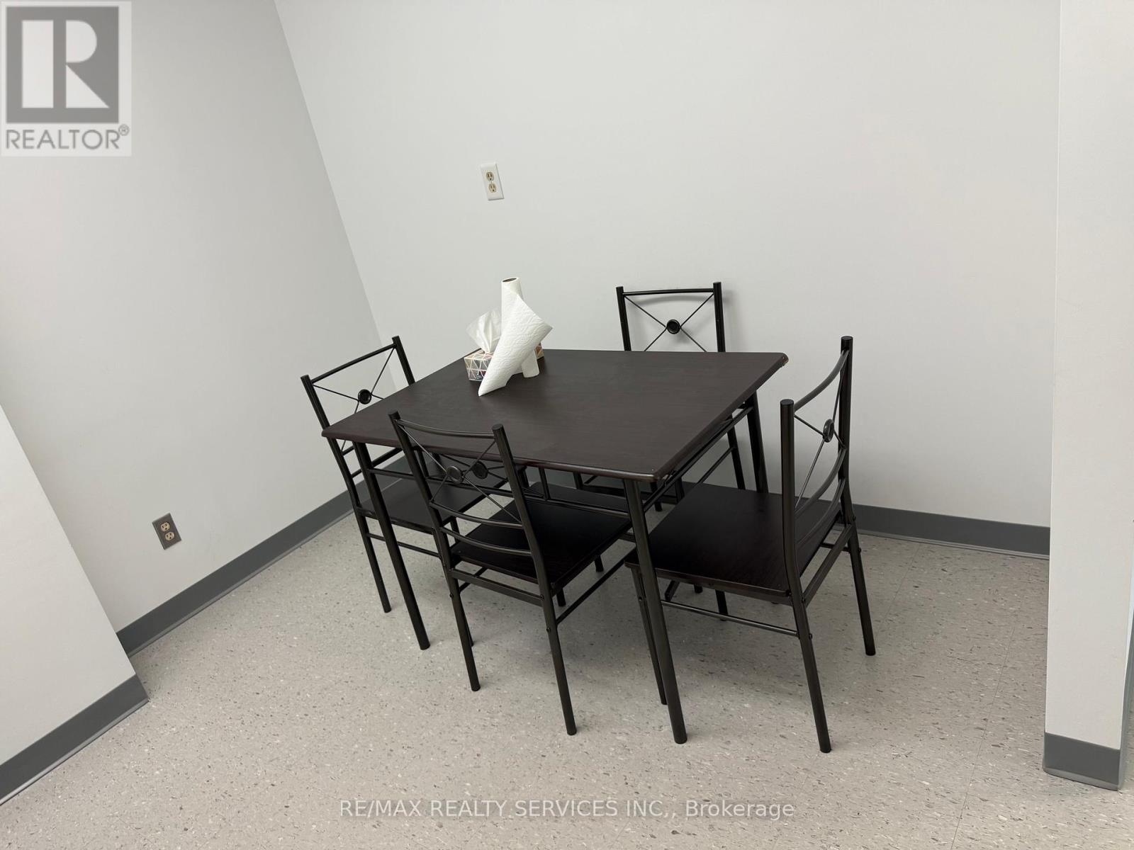 219 - 6705 Tomken Road, Mississauga, Ontario  L5T 2J6 - Photo 16 - W12431014