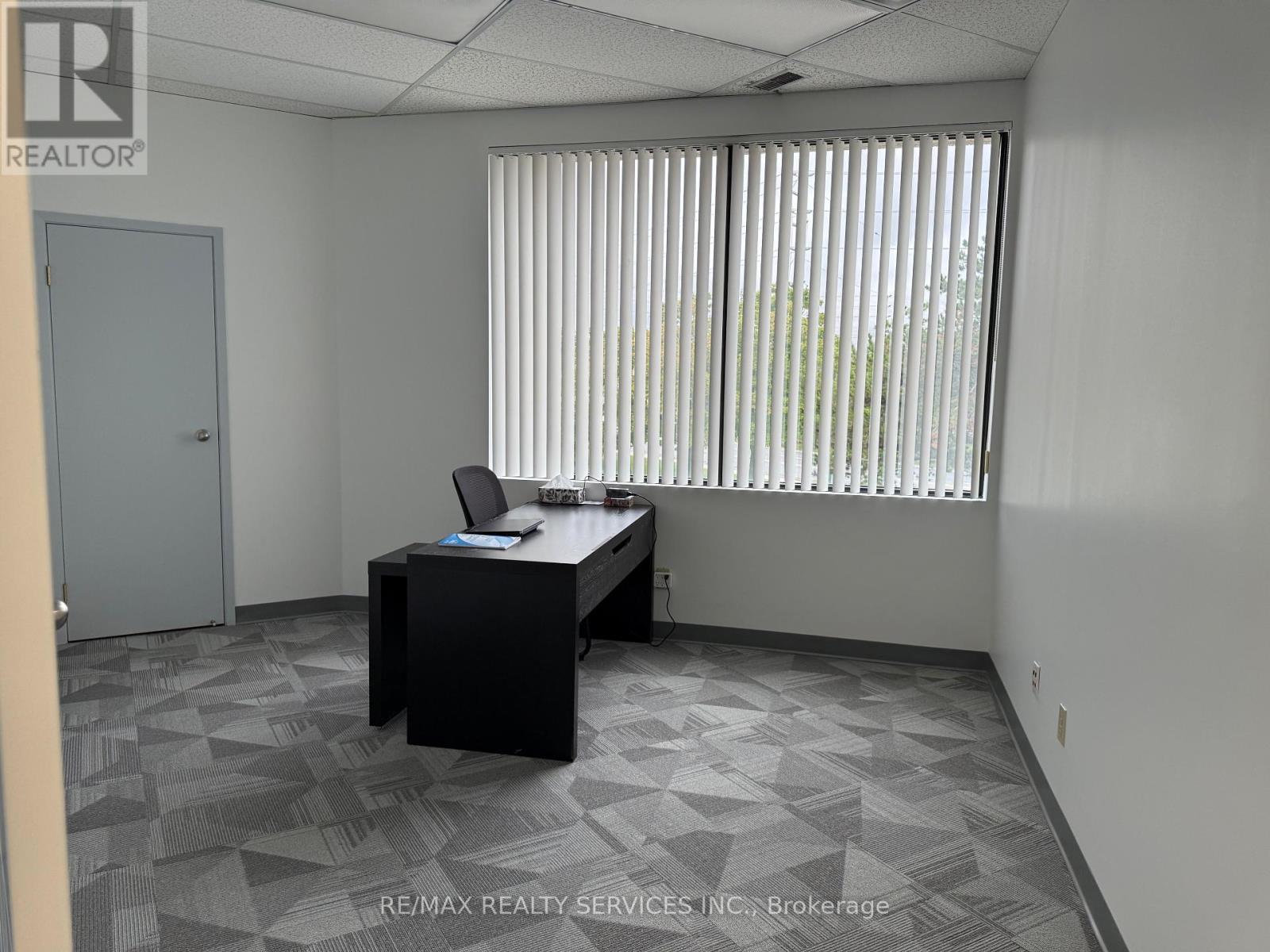 219 - 6705 Tomken Road, Mississauga, Ontario  L5T 2J6 - Photo 6 - W12431014