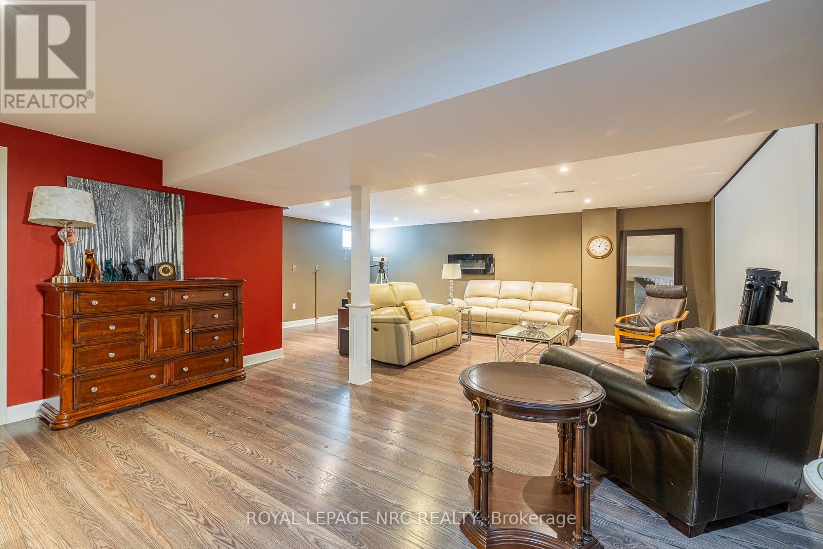 1534 Haist Street, Pelham (Fonthill), Ontario  L0S 1E5 - Photo 26 - X12431041