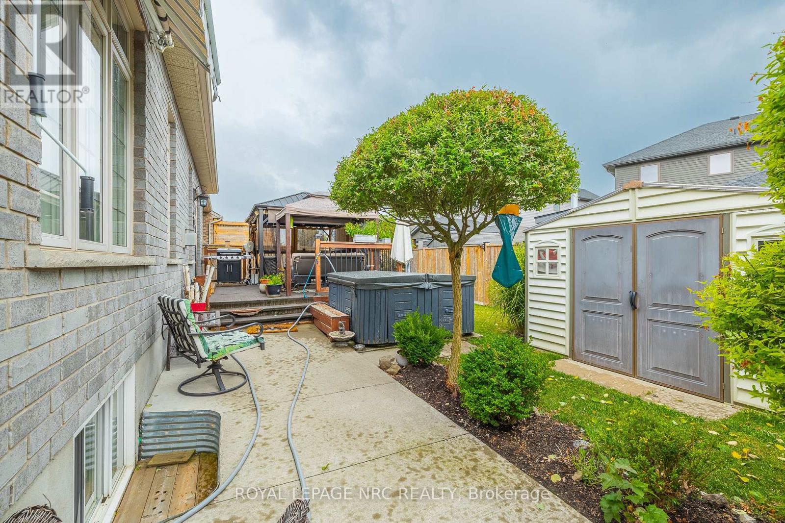 1534 Haist Street, Pelham (Fonthill), Ontario  L0S 1E5 - Photo 35 - X12431041