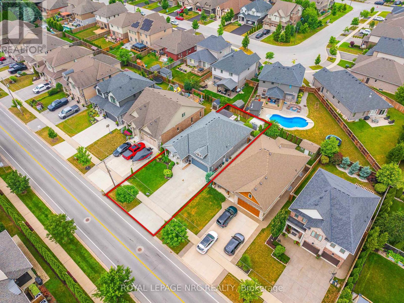 1534 Haist Street, Pelham (Fonthill), Ontario  L0S 1E5 - Photo 43 - X12431041