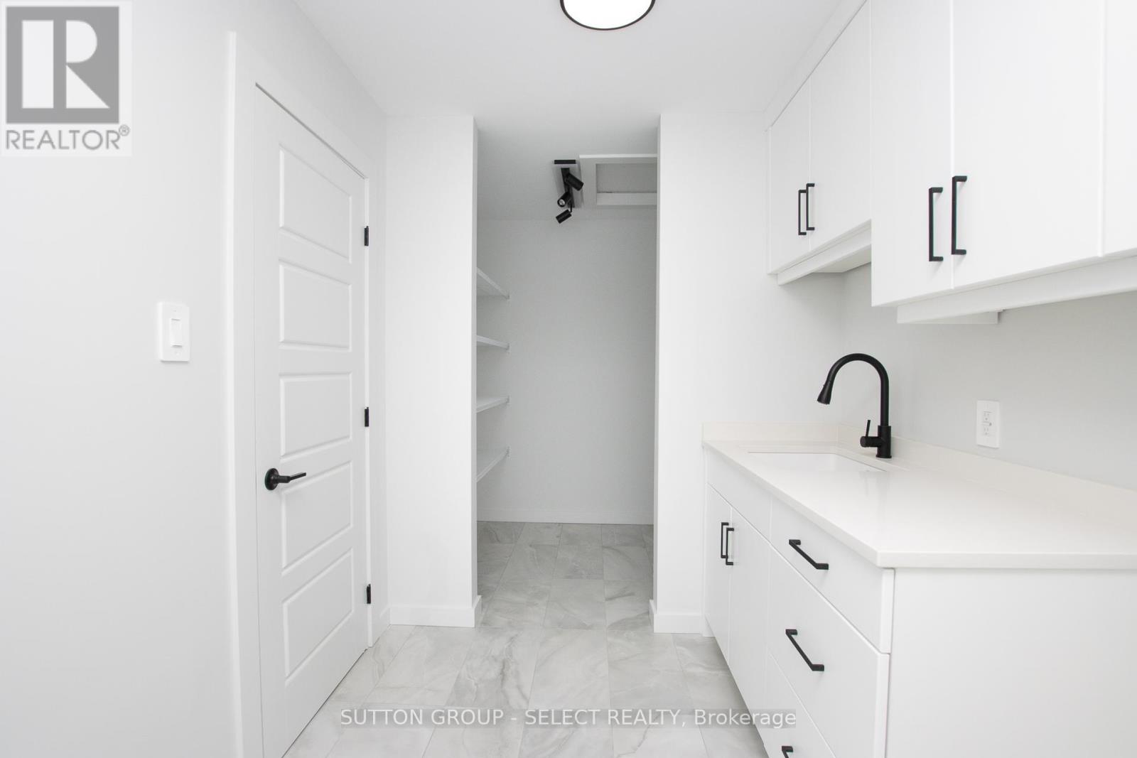 115 Optimist Drive, Southwold, Ontario  N5P 3T2 - Photo 31 - X12293107
