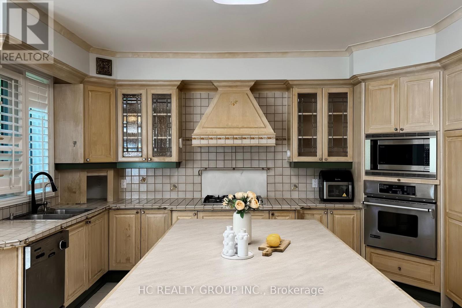 348 Greenfield Avenue, Toronto, Ontario  M2N 3E8 - Photo 23 - C12431043