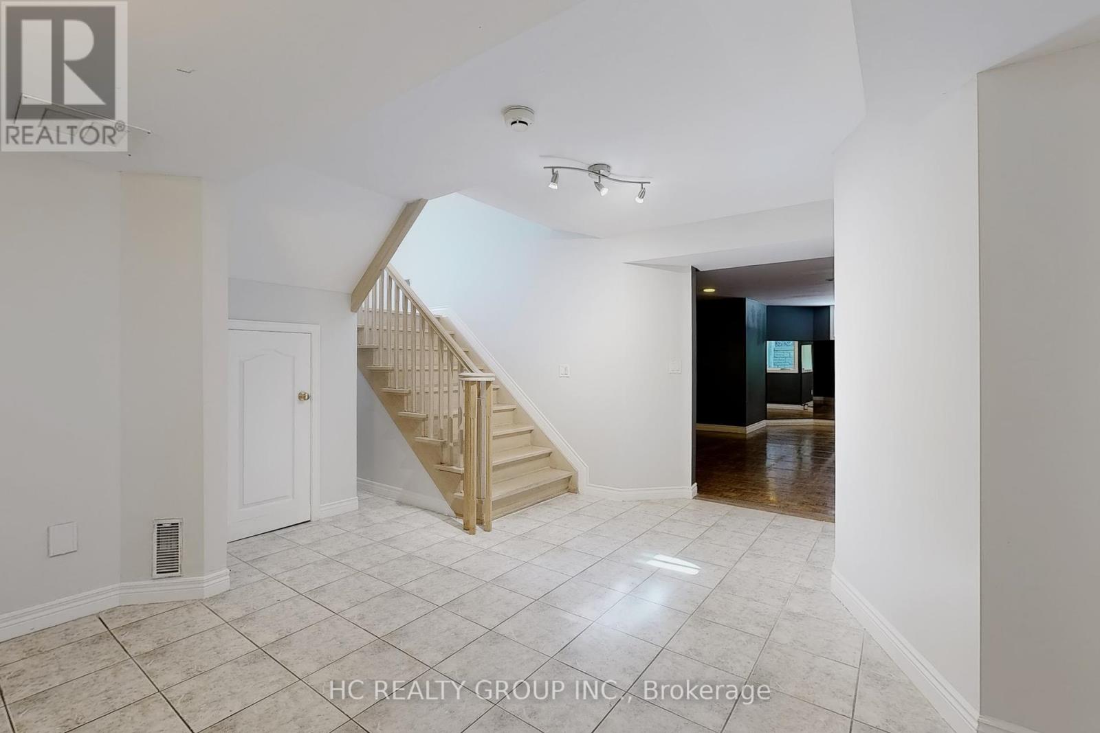 348 Greenfield Avenue, Toronto, Ontario  M2N 3E8 - Photo 42 - C12431043