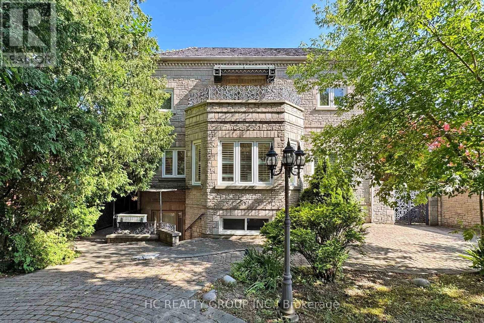 348 Greenfield Avenue, Toronto, Ontario  M2N 3E8 - Photo 48 - C12431043