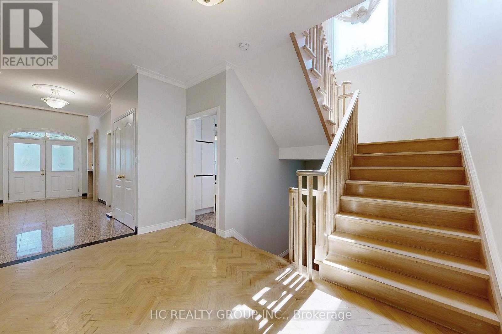 348 Greenfield Avenue, Toronto, Ontario  M2N 3E8 - Photo 6 - C12431043