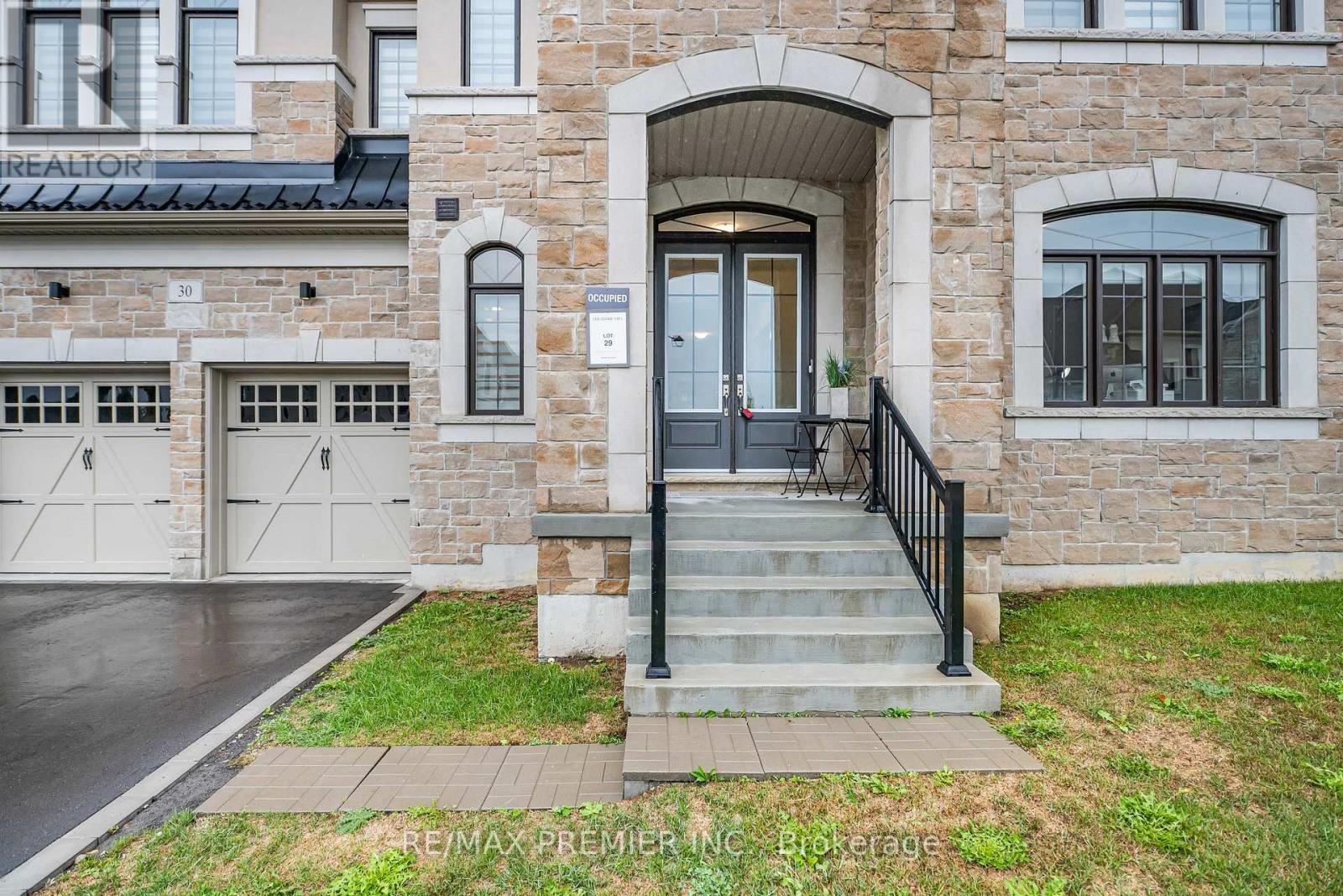 30 Enclave Court, Vaughan, Ontario  L4H 4V9 - Photo 4 - N12431045