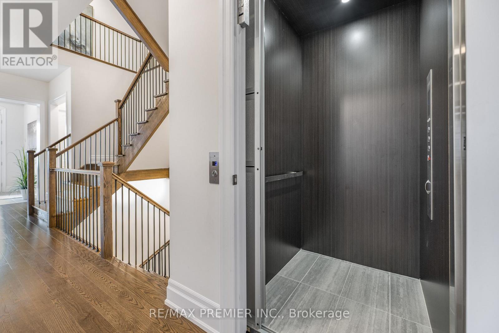 30 Enclave Court, Vaughan, Ontario  L4H 4V9 - Photo 9 - N12431045